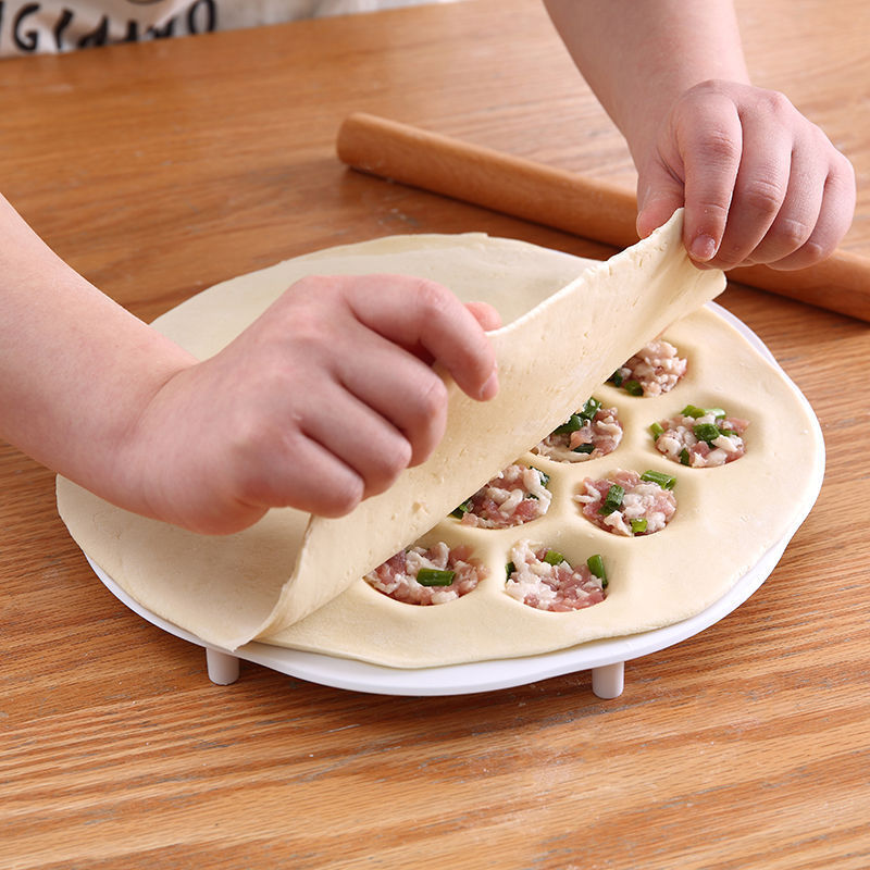 قالب صنع الزلابية بـ 19 فتحة،  - مراجعة Kitchen Gadgets Dumpling Maker وسعره